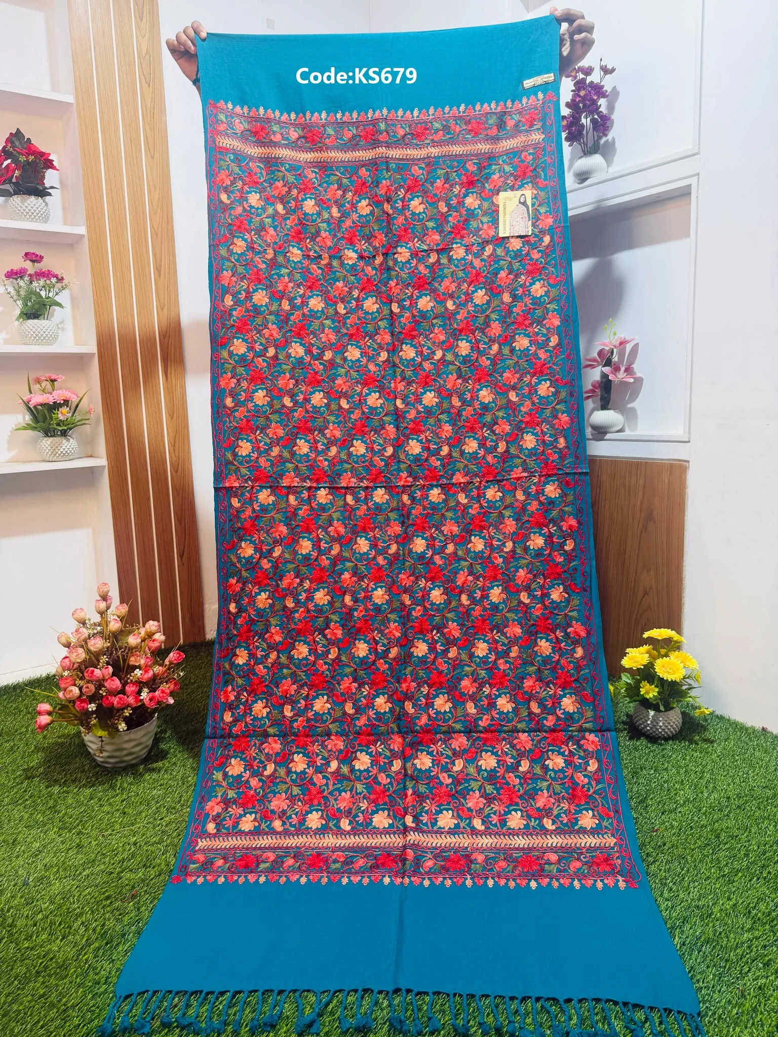 KS679 Beautiful Kashmiri Shawl - Ks679 - Image 1