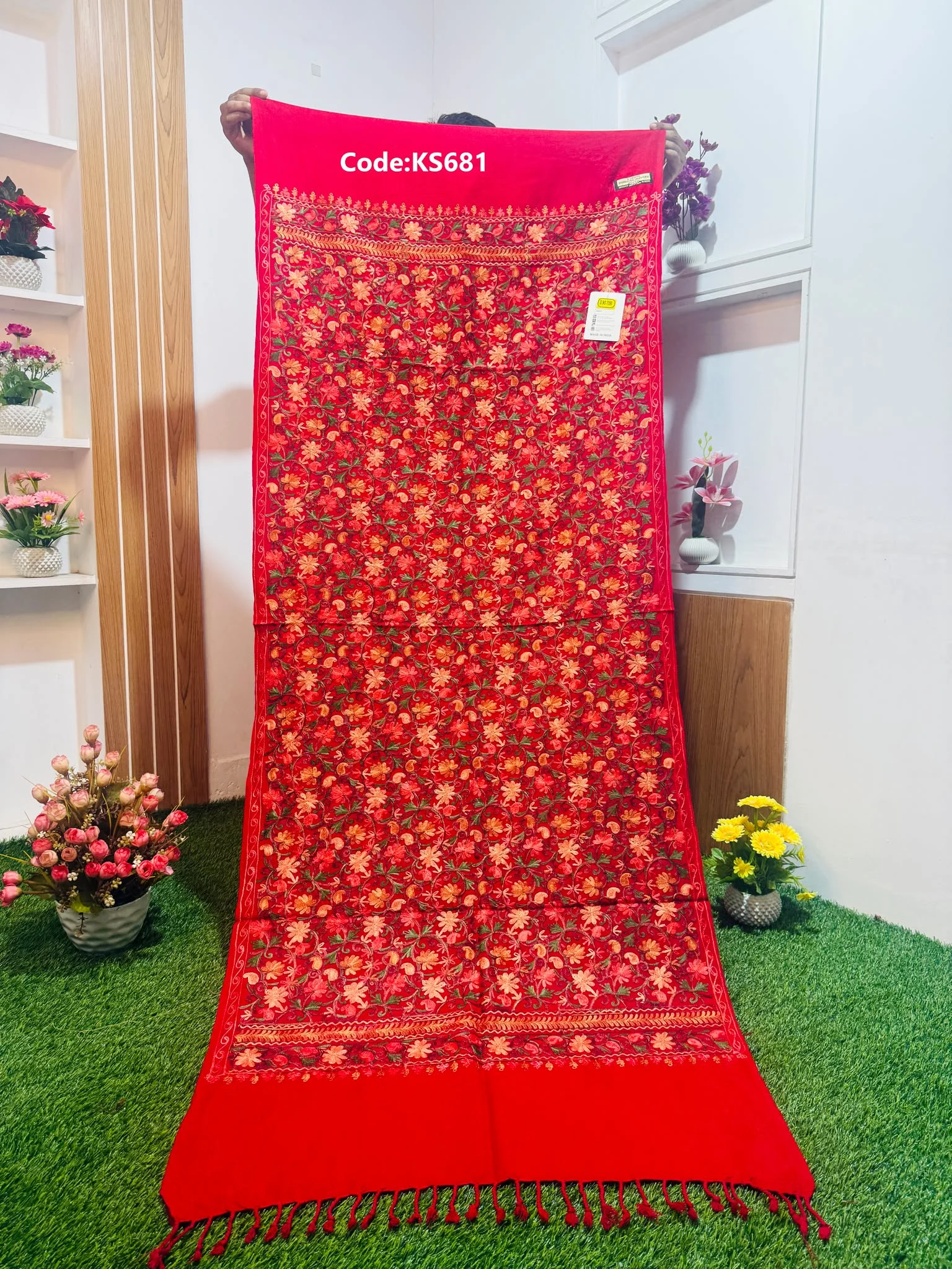 KS681 Beautiful Kashmiri Shawl - Ks681 - Image 1