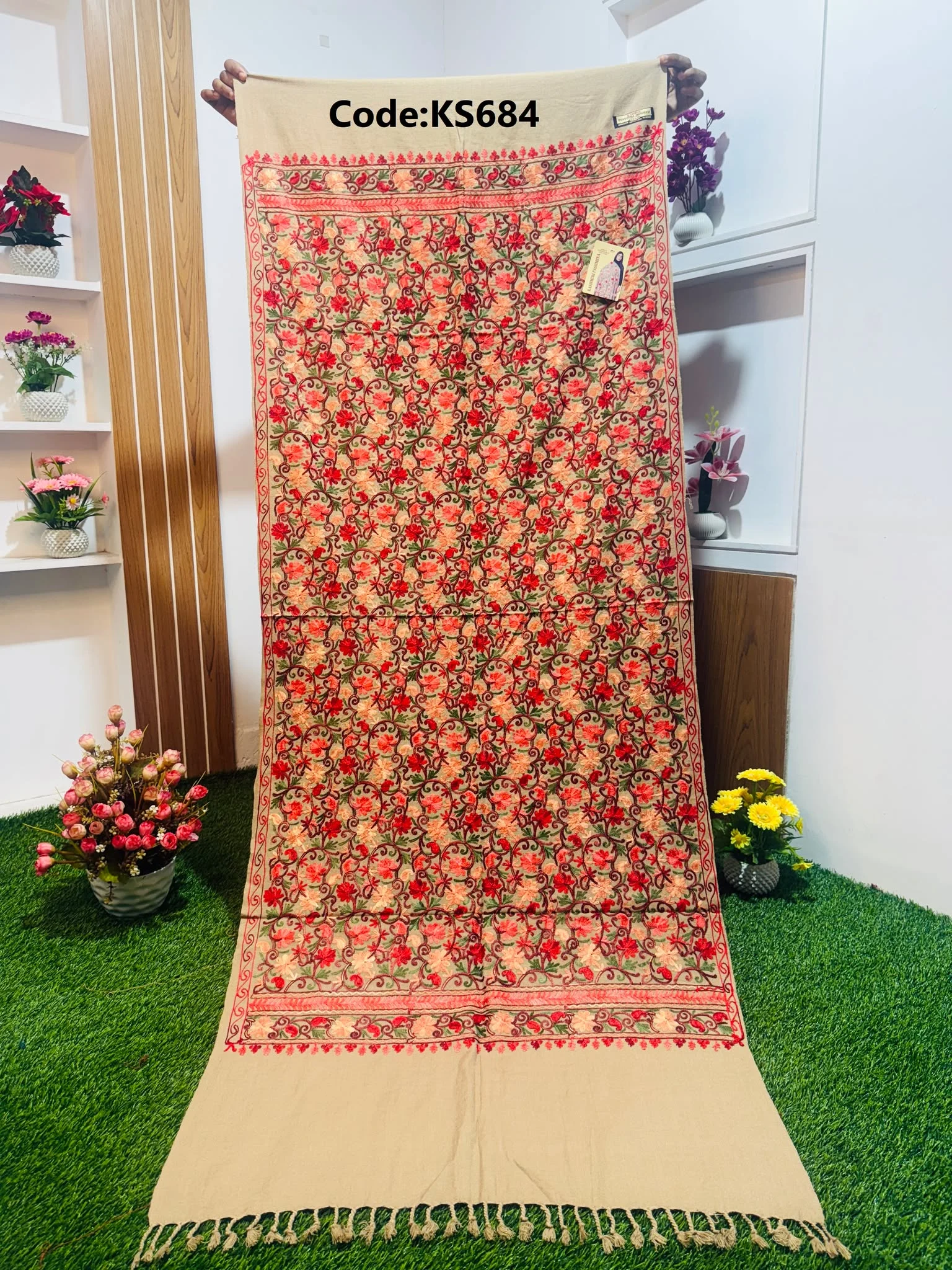 KS684 Beautiful Kashmiri Shawl - Ks684 - Image 1