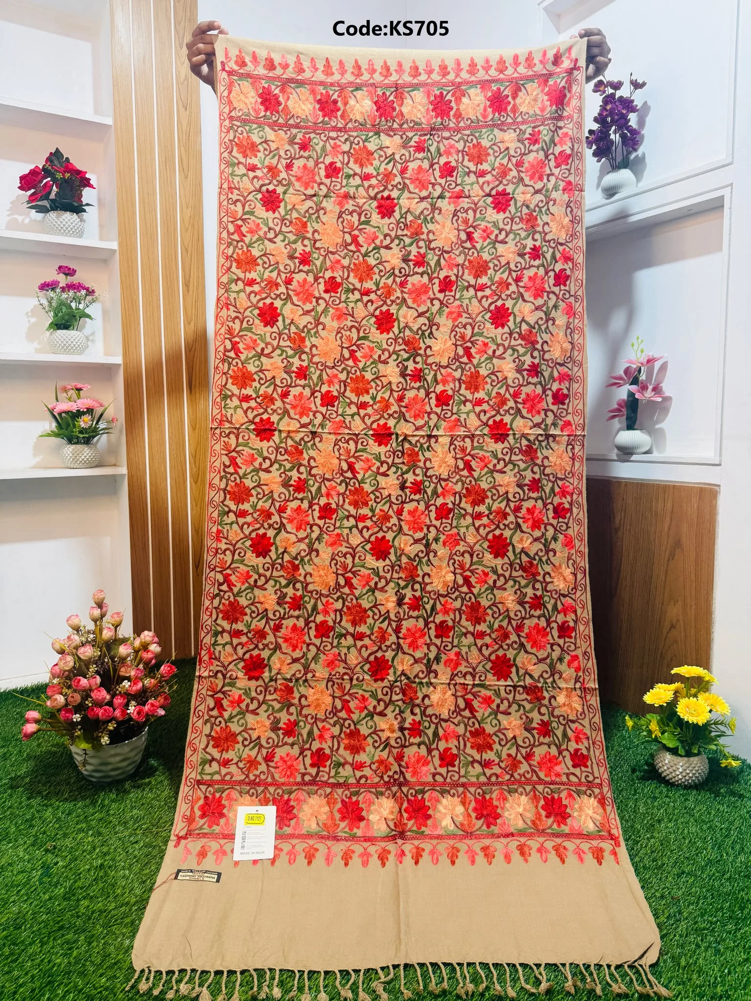 KS705 Beautiful Kashmiri Shawl - Ks705 - Image 1