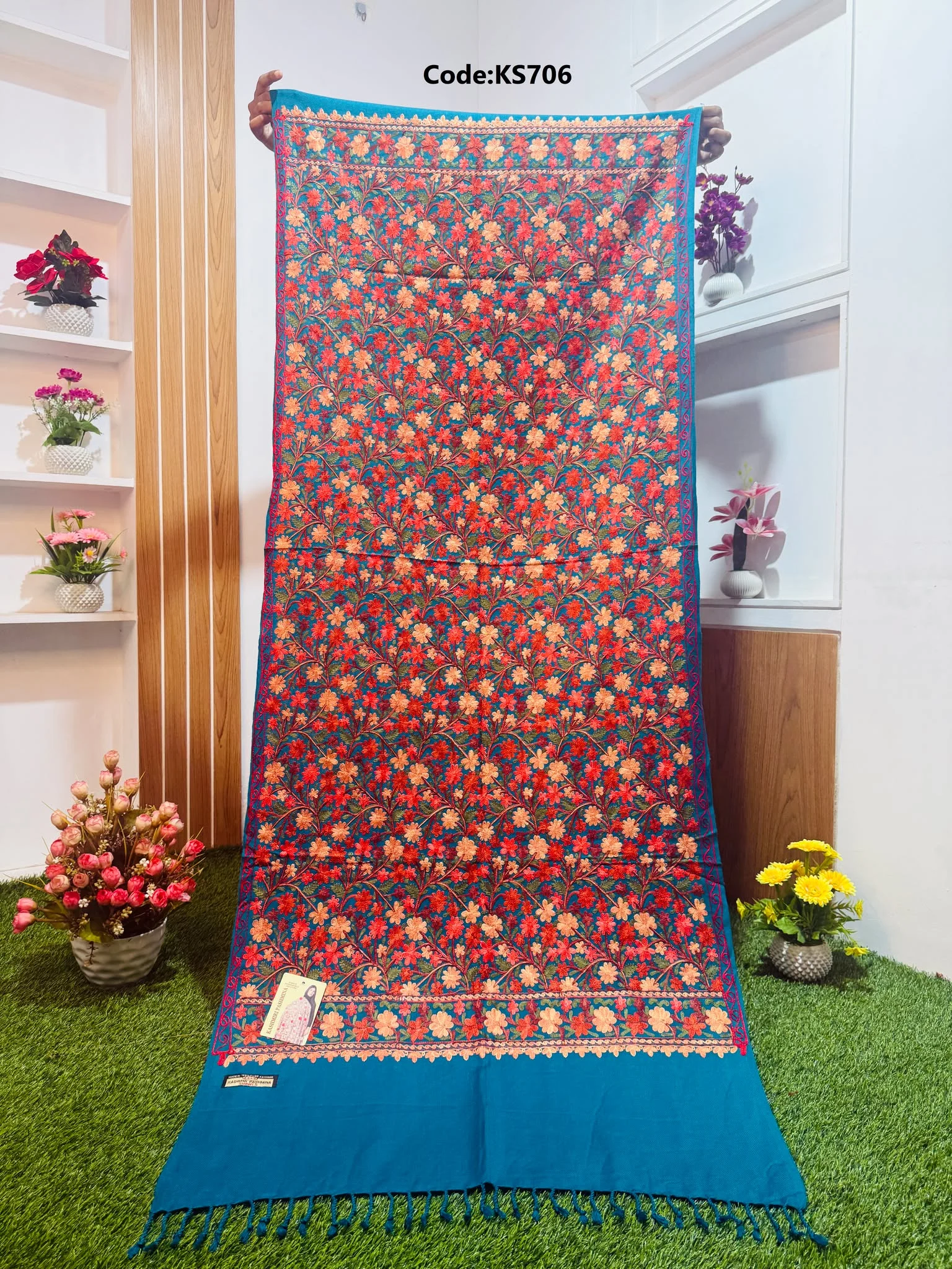 KS706 Beautiful Kashmiri Shawl - Ks706 - Image 1