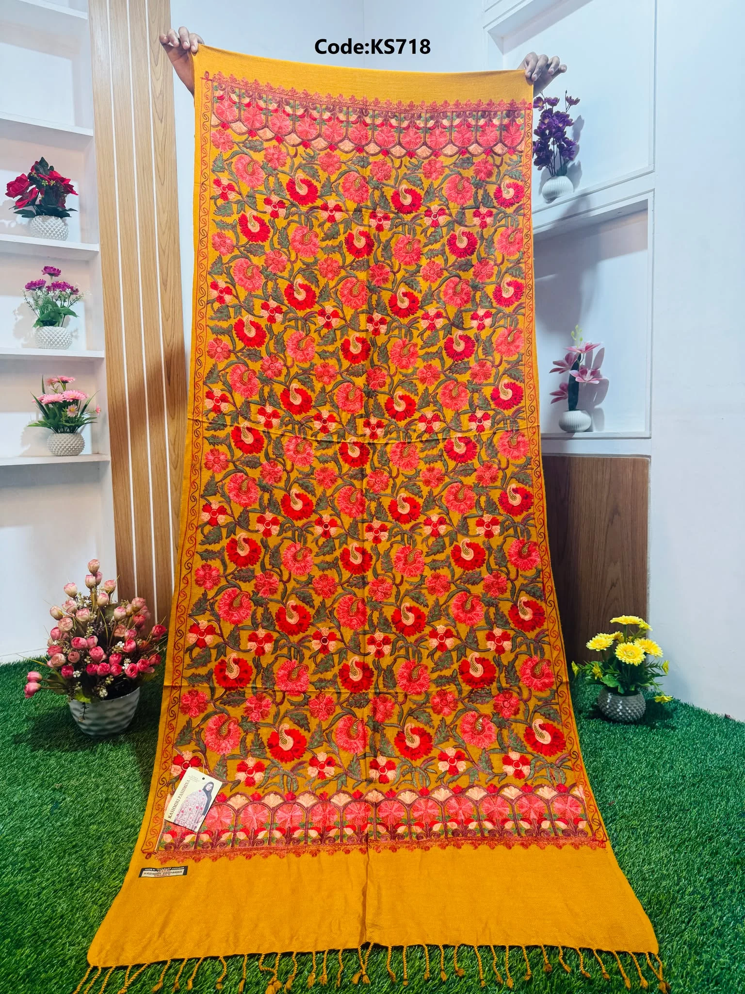 KS718 Beautiful Kashmiri Shawl - Ks718 - Image 1